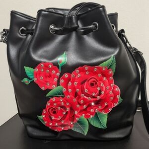 Black and Red Floral Women's Shoulder Bag